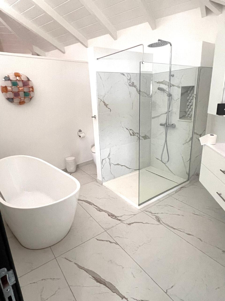 Rare villa vue mer exceptionnelle terres basses