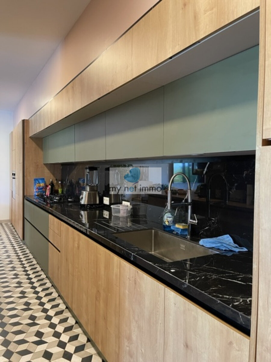 Terres-Basses Propriete sur 12300M2 10% Rentabilite