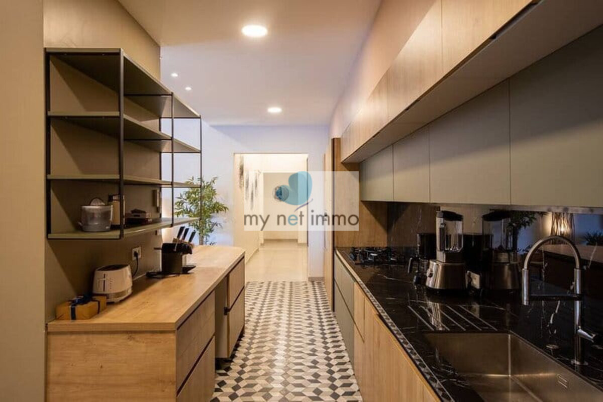 Terres-Basses Propriete sur 12300M2 10% Rentabilite