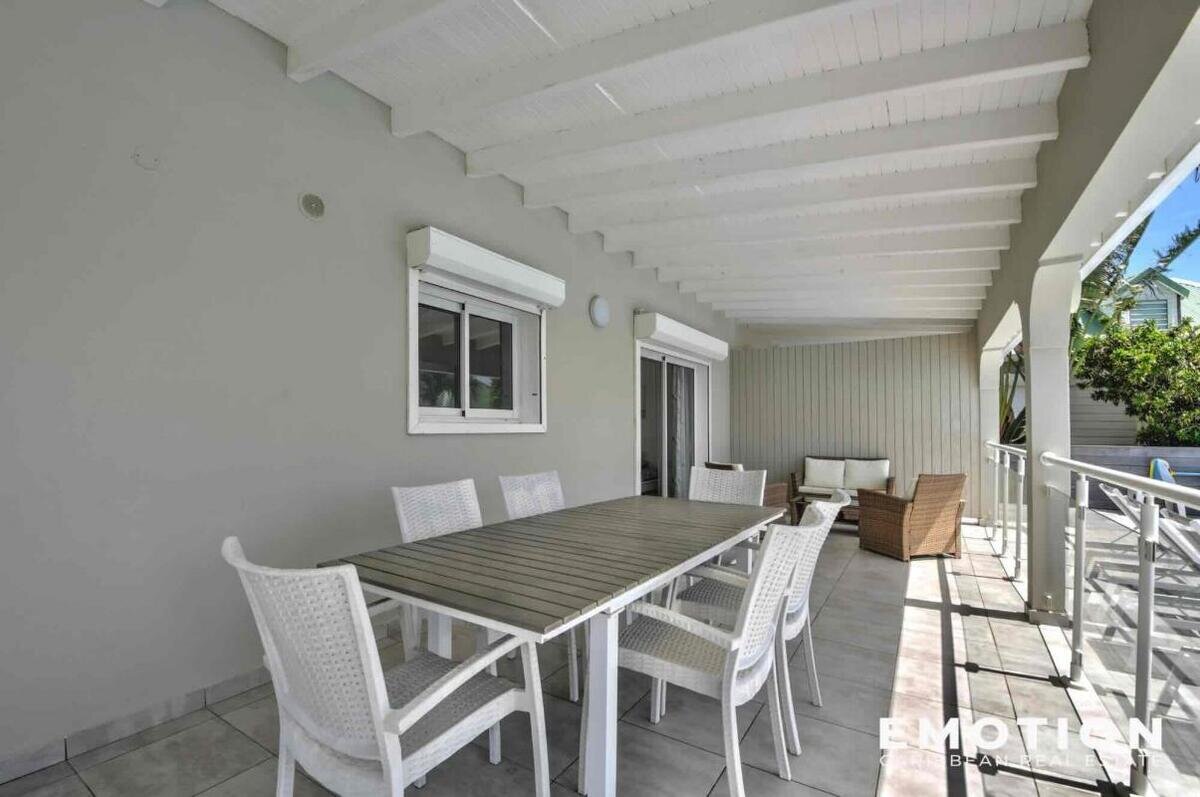 Ensemble immobilier pleine vue mer de deux villas + 3 appart