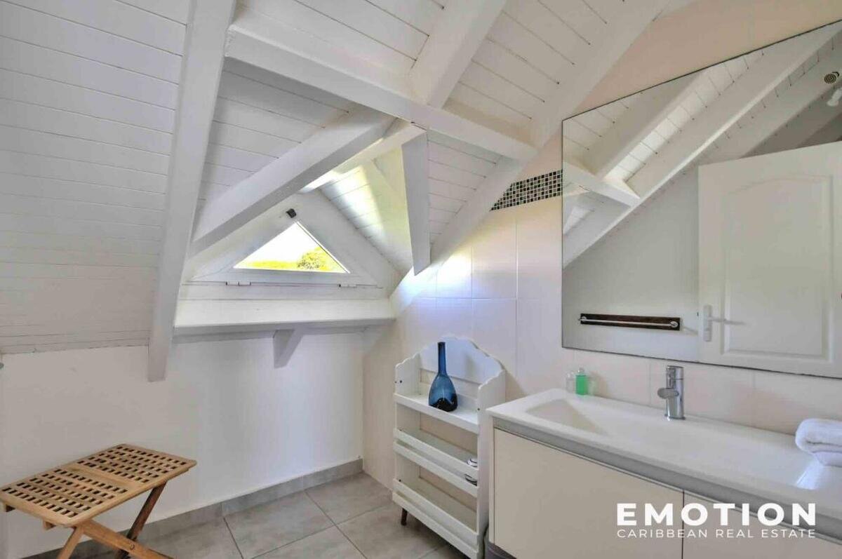 Ensemble immobilier pleine vue mer de deux villas + 3 appart