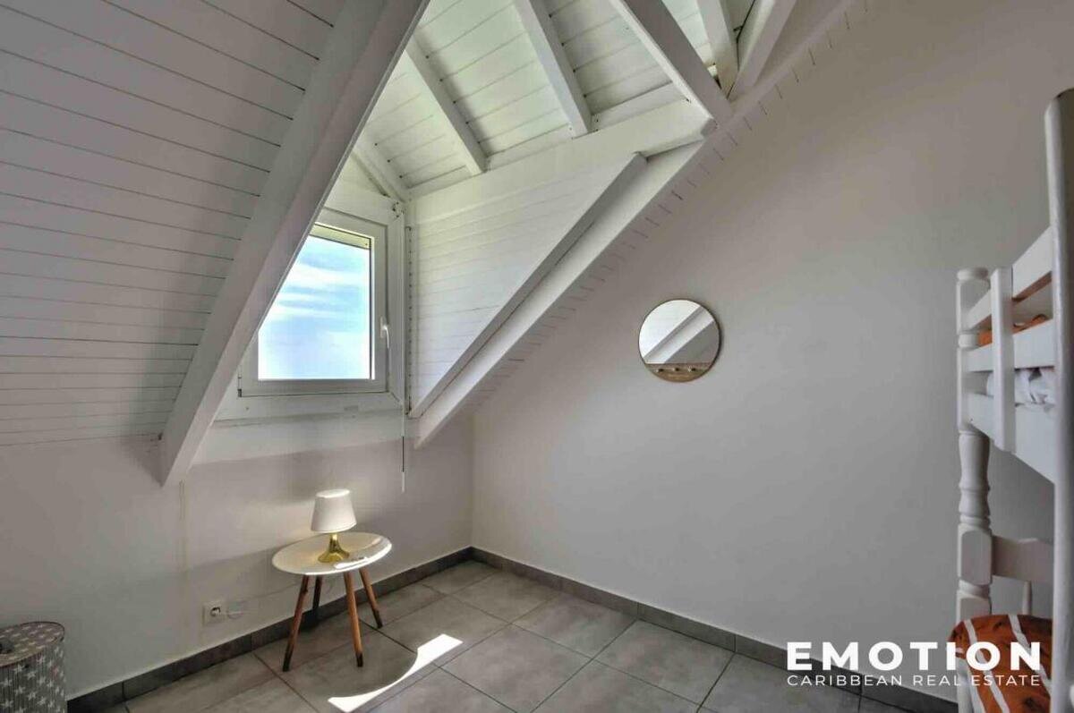 Ensemble immobilier pleine vue mer de deux villas + 3 appart