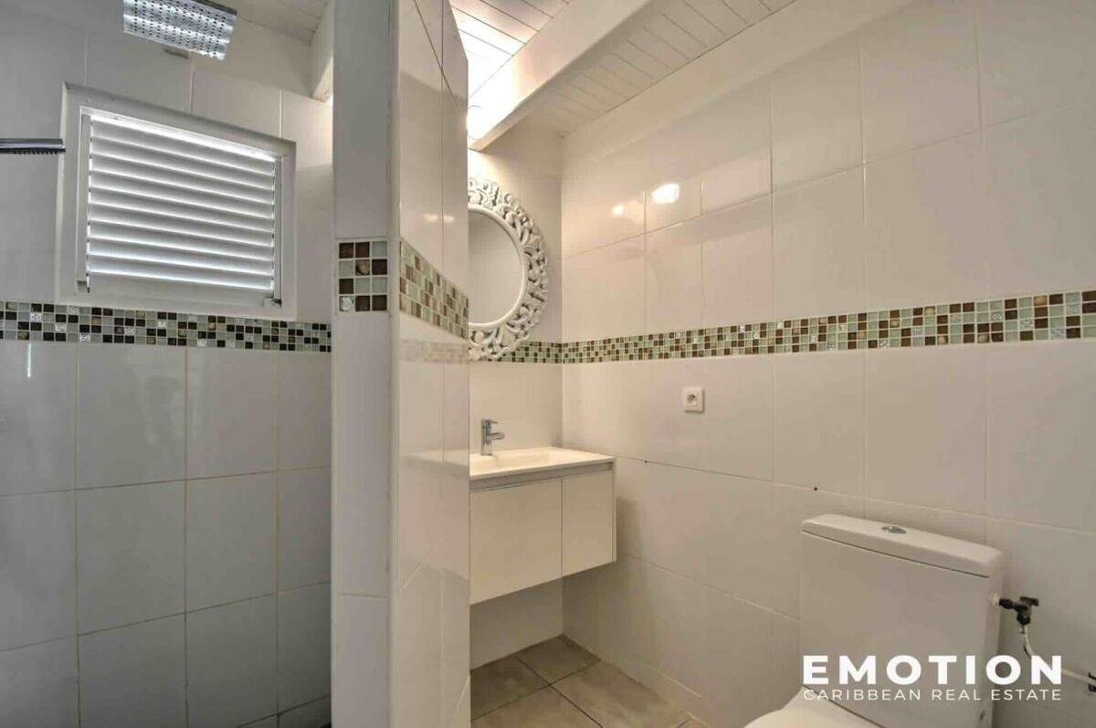 Ensemble immobilier pleine vue mer de deux villas + 3 appart