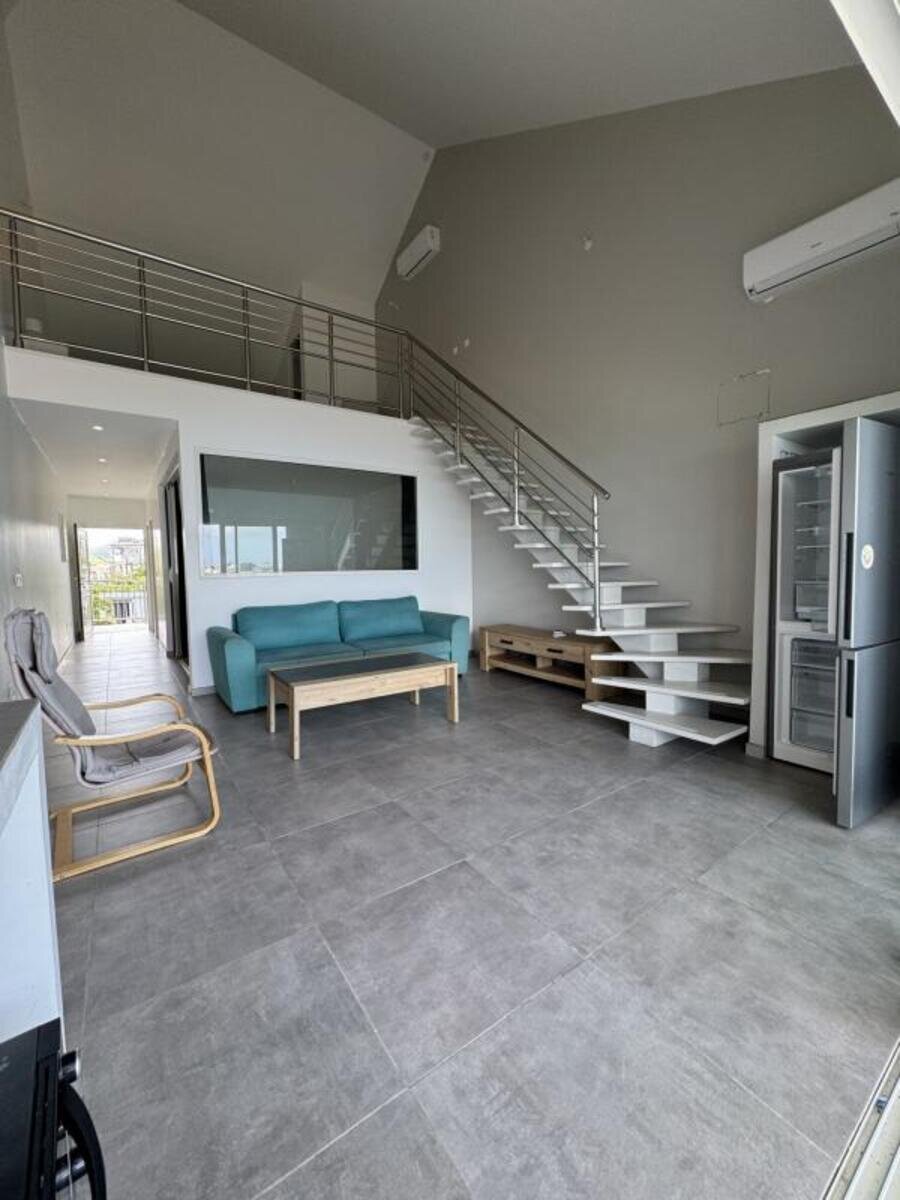 Bel appartement T3 en duplex avec vue mer