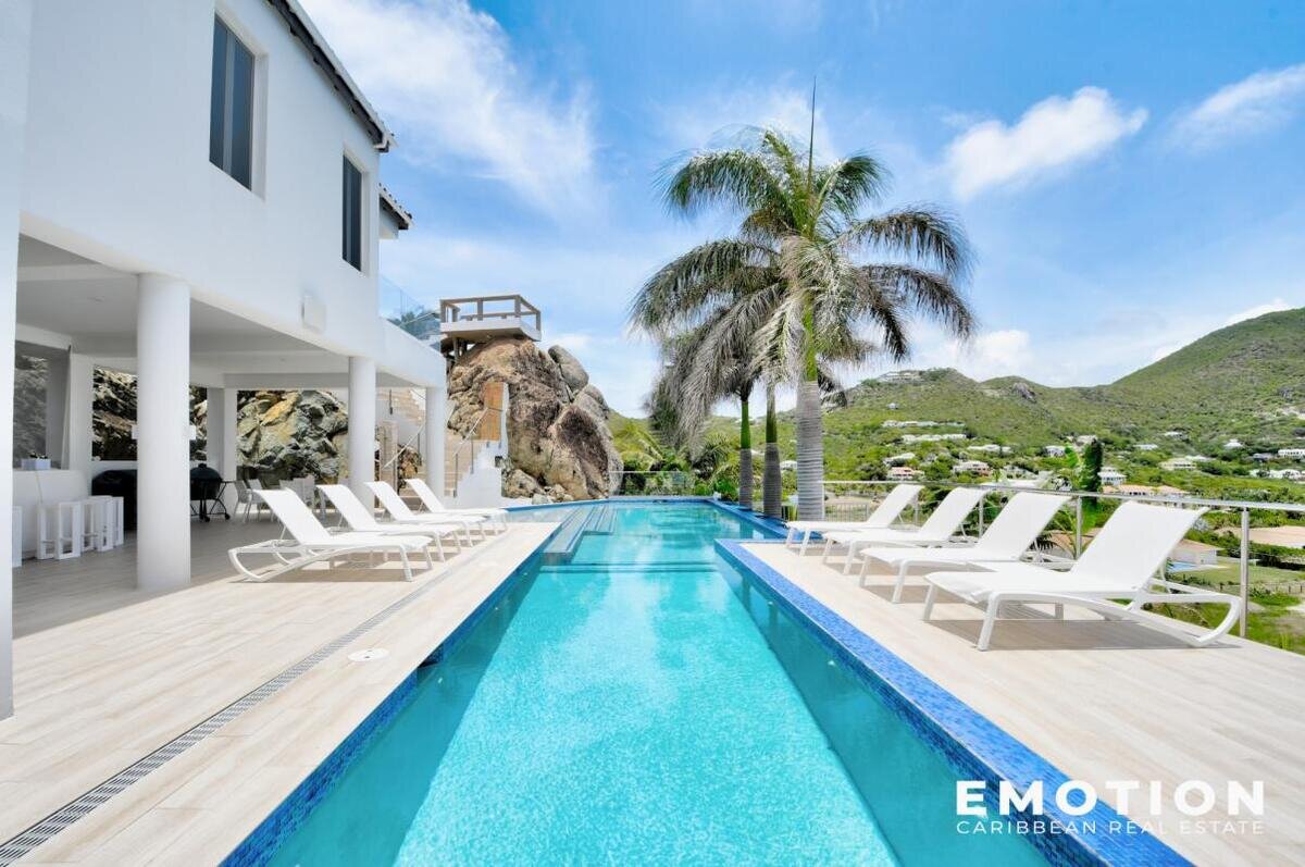 Villa 6 Chambres - Première Ligne Vue Mer