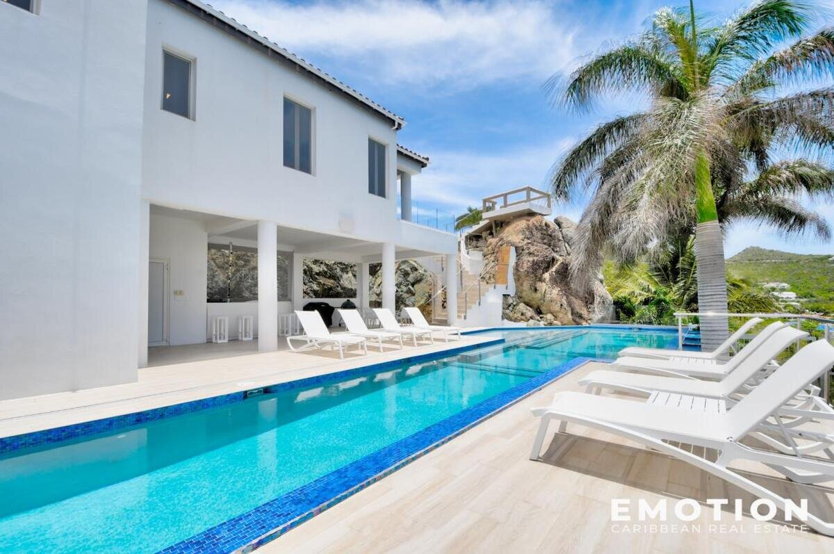 Villa 6 Chambres - Première Ligne Vue Mer