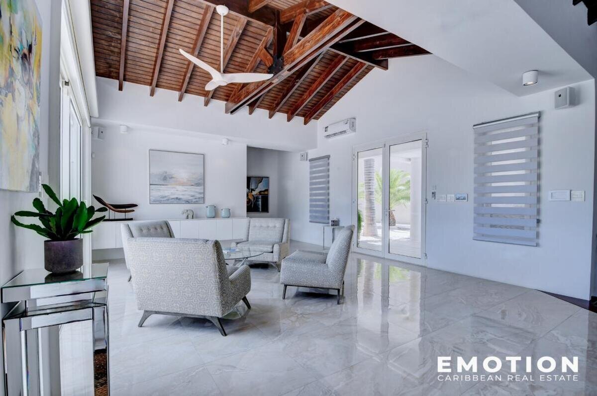 Villa 6 Chambres - Première Ligne Vue Mer