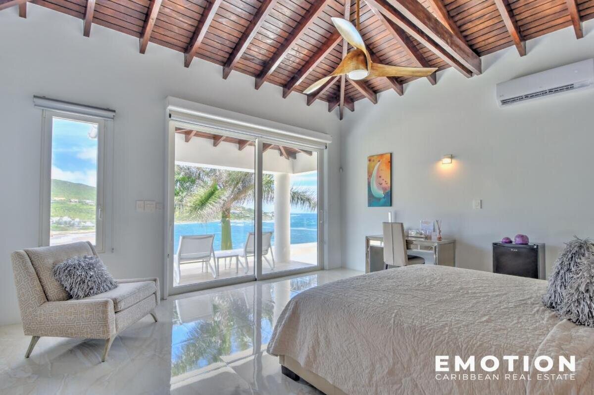 Villa 6 Chambres - Première Ligne Vue Mer