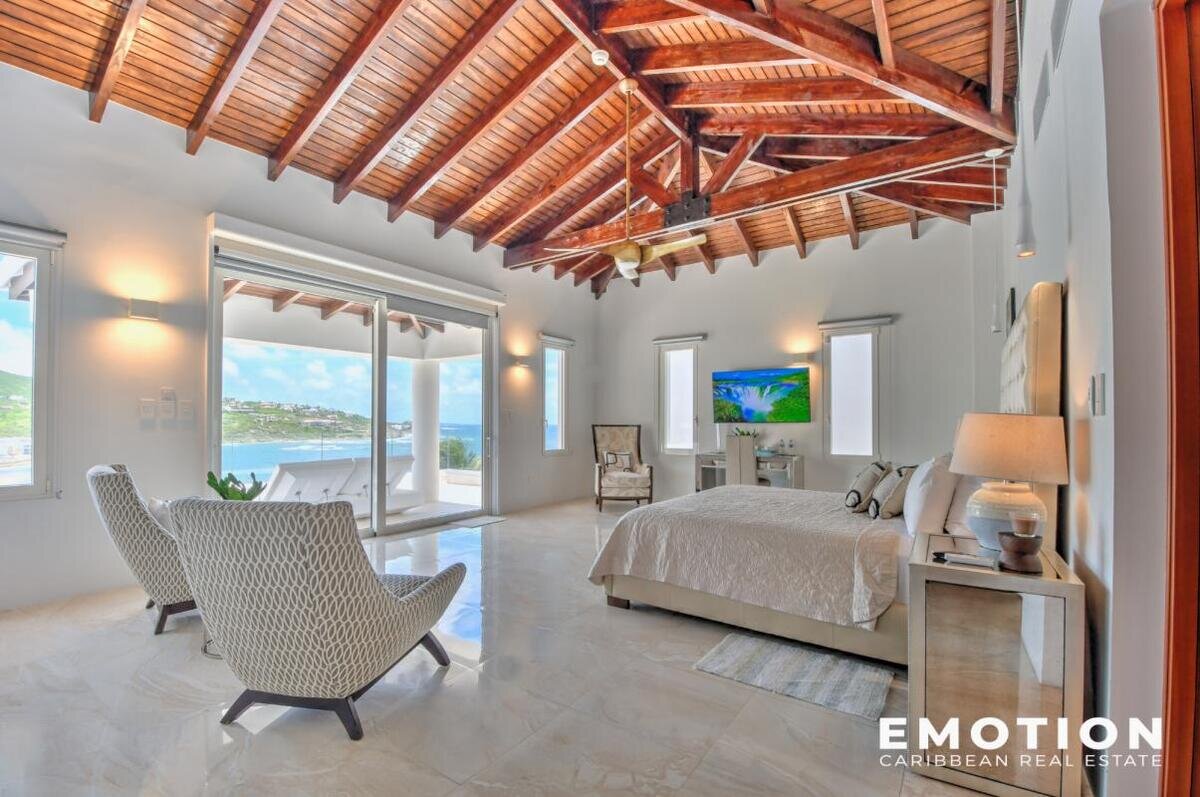 Villa 6 Chambres - Première Ligne Vue Mer