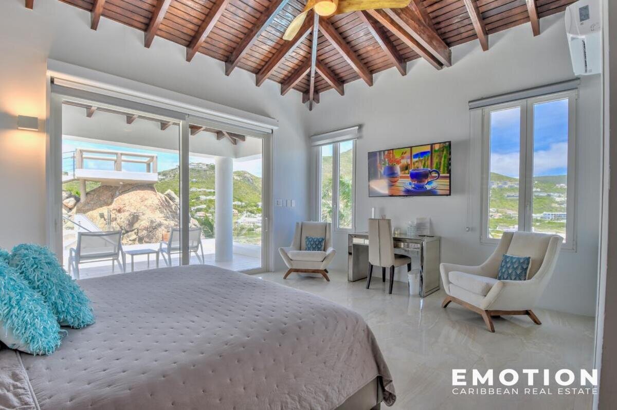 Villa 6 Chambres - Première Ligne Vue Mer