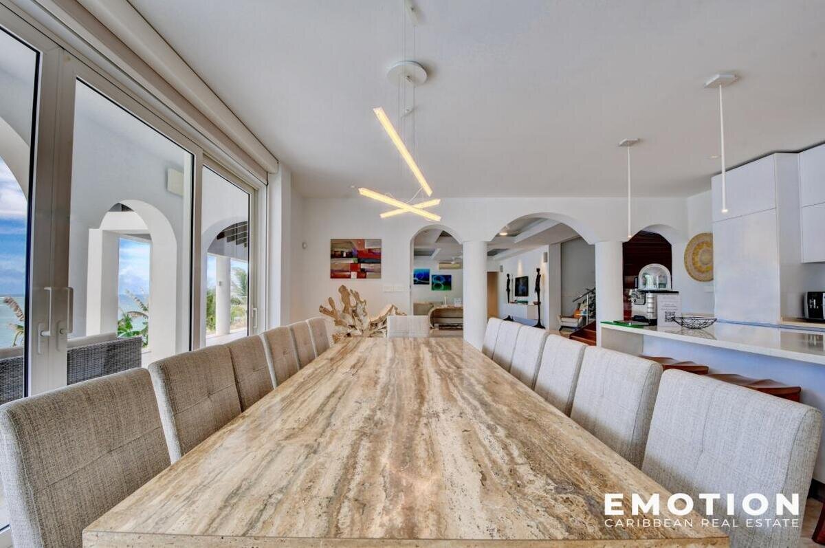 Villa 6 Chambres - Première Ligne Vue Mer