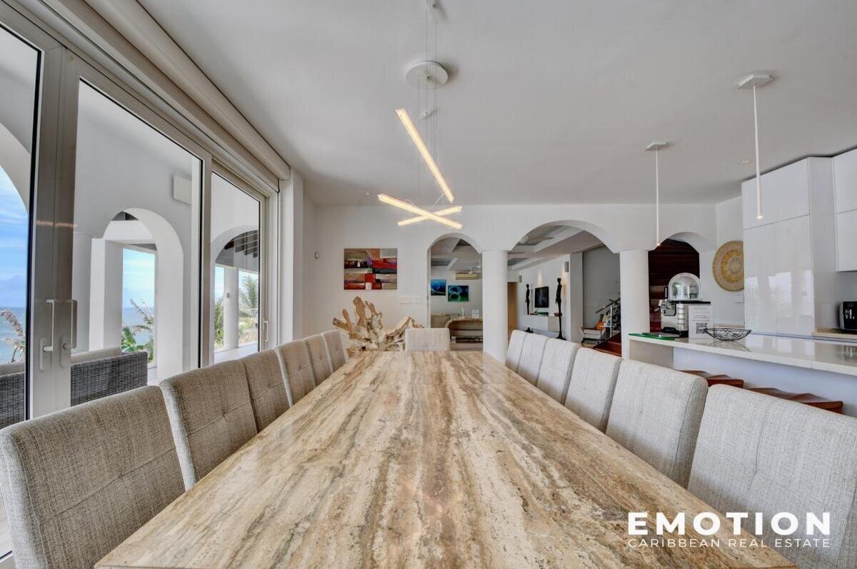 Villa 6 Chambres - Première Ligne Vue Mer