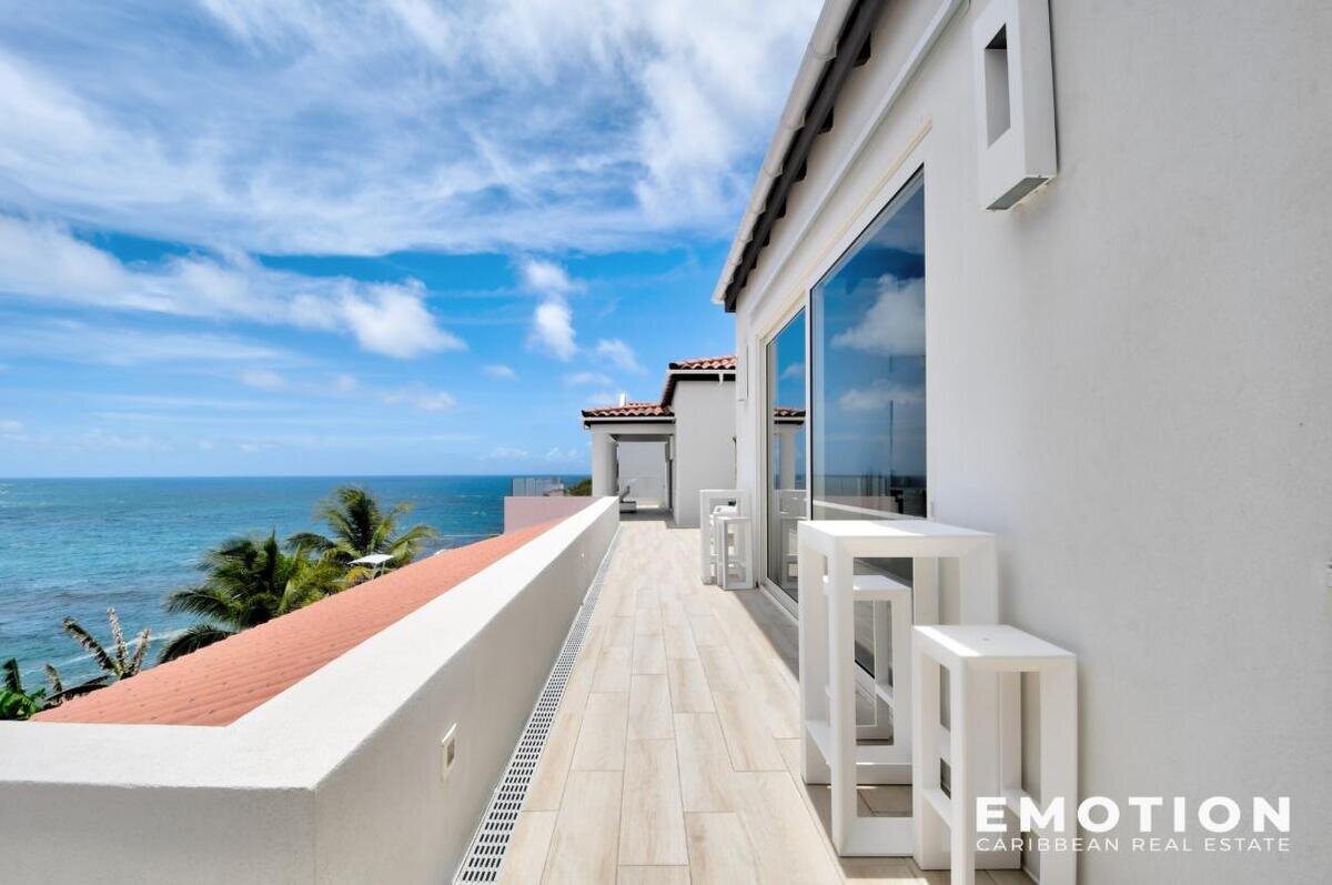 Villa 6 Chambres - Première Ligne Vue Mer