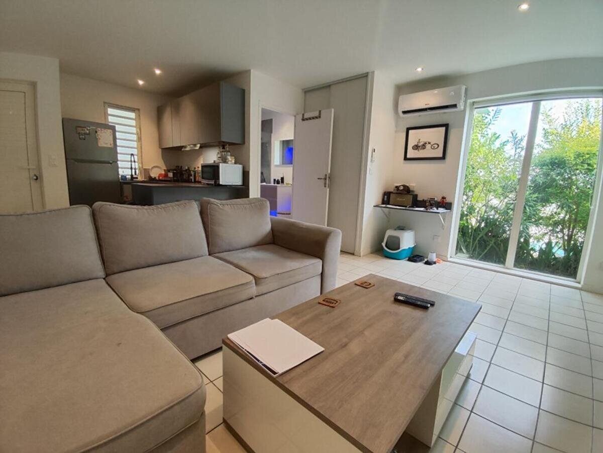 Offre Accepetee - Tres Bel Appartement 2 pièce(s) 48 M2 avec