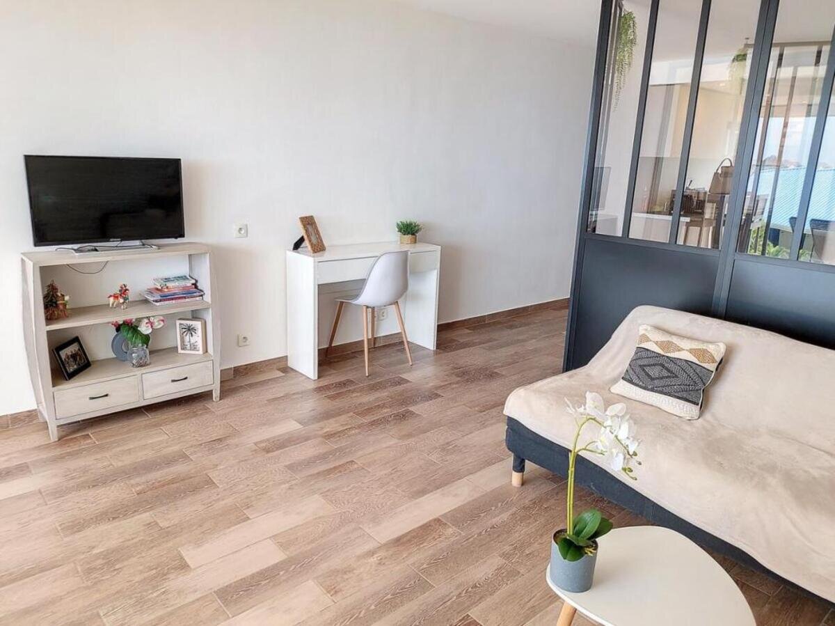 Studio rénové - Hotel Mont Vernon