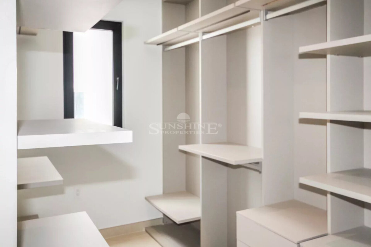 Ultimate luxury residences Phase B Bld 2 unit 4