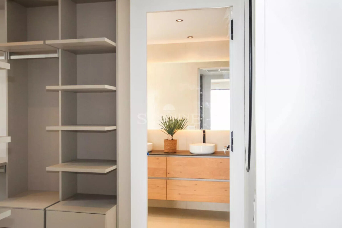 Ultimate luxury residences Phase B Bld 2 unit 4