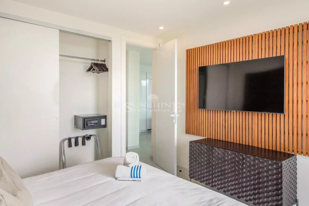 Stunning 1-bedroom apartment at 14 Mullet Bay