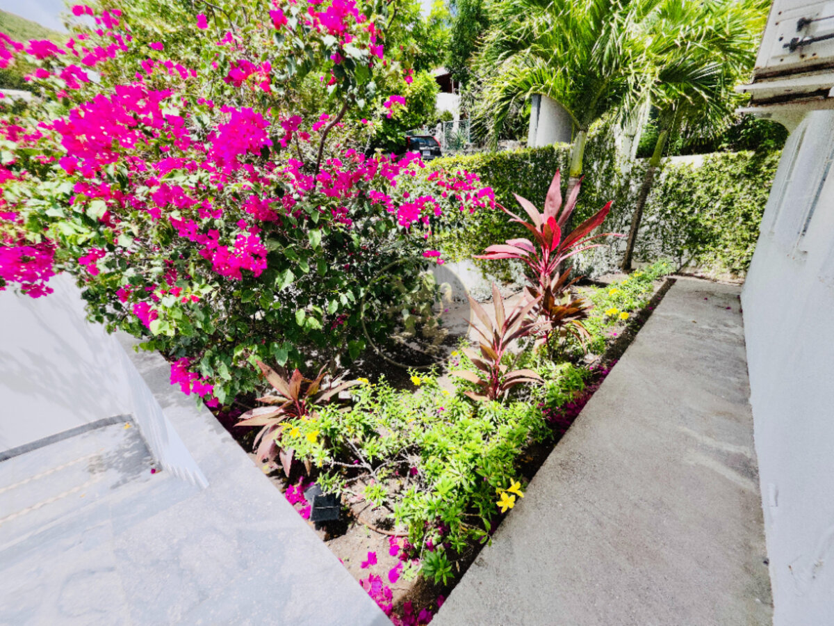 Stunning Sunset-Facing Villa with Private Pool