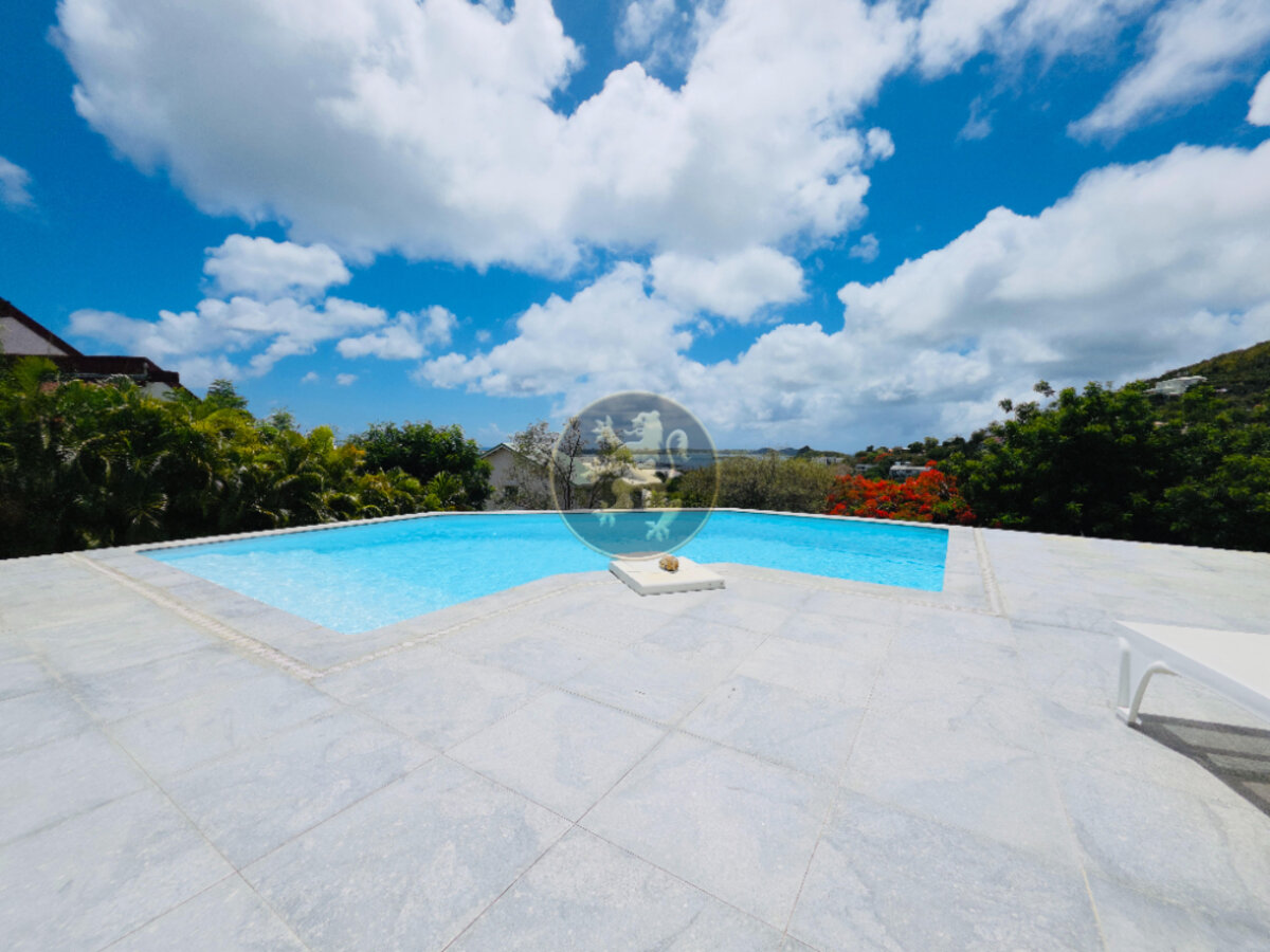 Stunning Sunset-Facing Villa with Private Pool