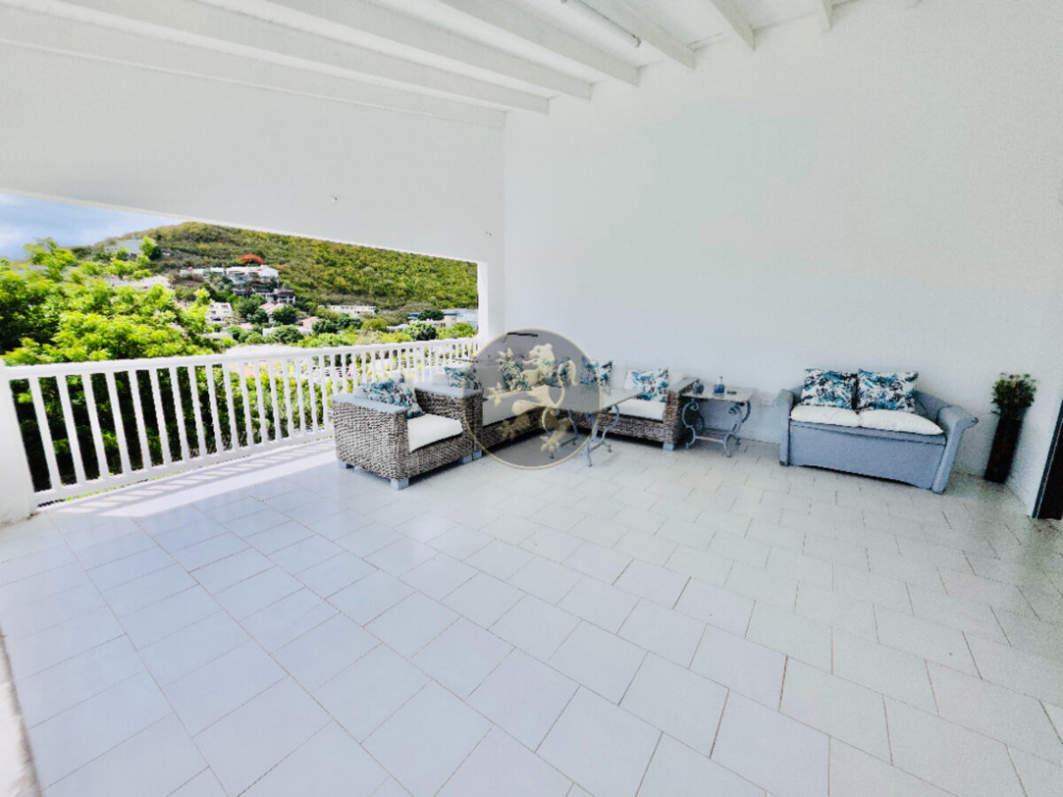 Stunning Sunset-Facing Villa with Private Pool