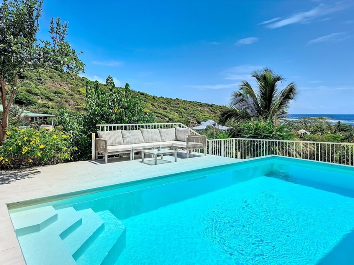 Villa 3 Bedrooms + Studio With Sea View And Pool On Oyster