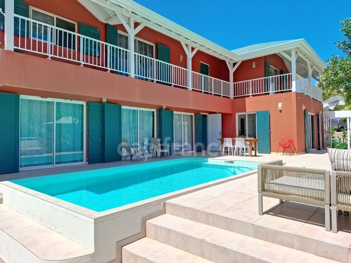 Villa 3 Bedrooms + Studio With Sea View And Pool On Oyster