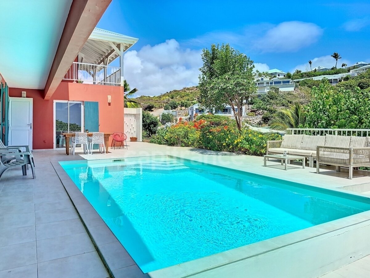 Villa 3 Bedrooms + Studio With Sea View And Pool On Oyster