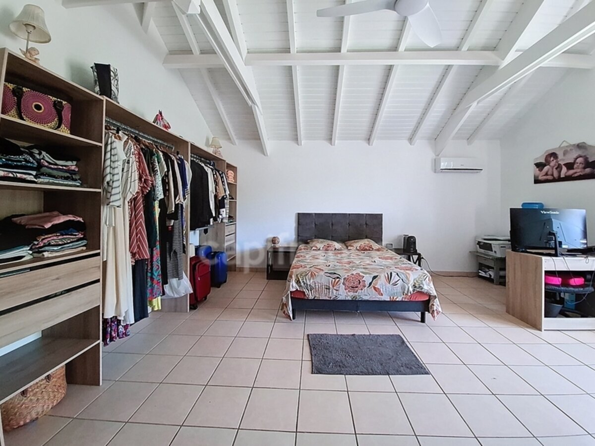 Villa 3 Bedrooms + Studio With Sea View And Pool On Oyster