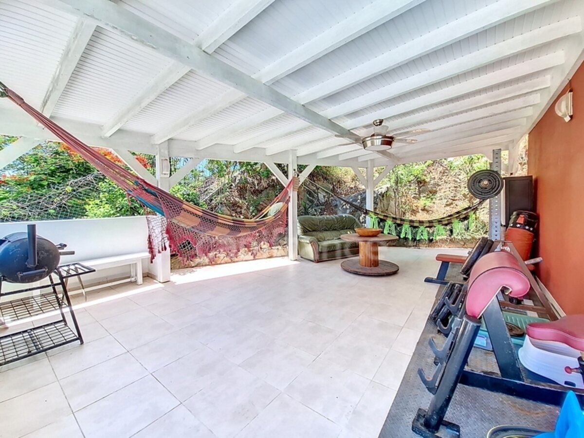 Villa 3 Bedrooms + Studio With Sea View And Pool On Oyster