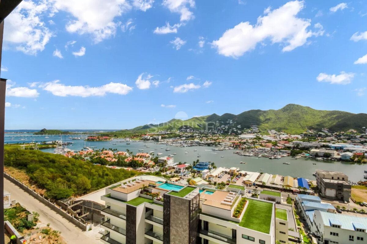 Stunning 1-bedroom at The Hills Residence