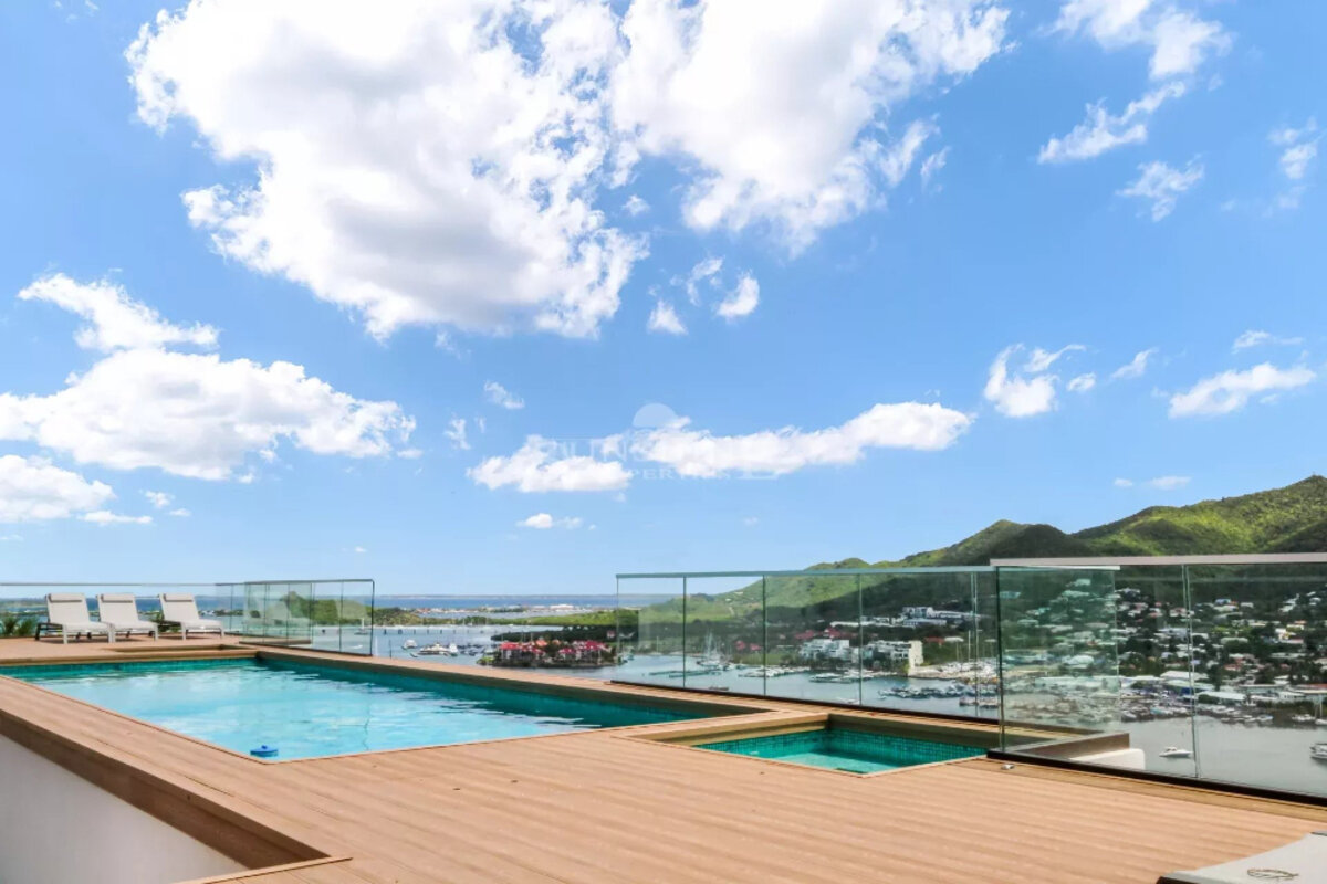 Stunning 1-bedroom at The Hills Residence