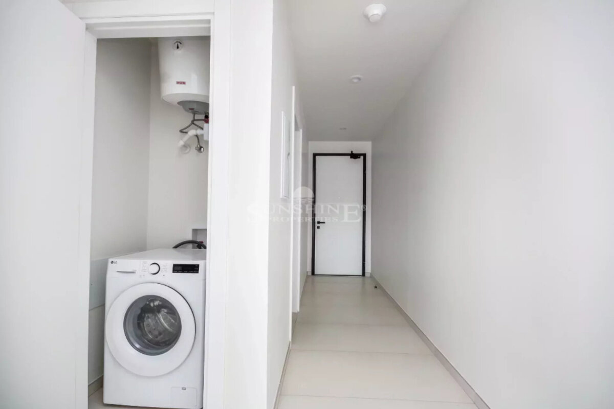 Stunning 1-bedroom at The Hills Residence