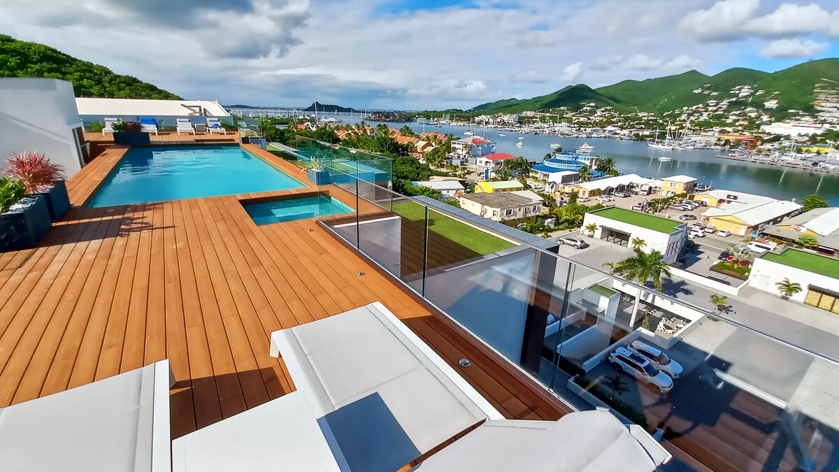 Apartment For Sale in Simpson bay, Sint Maarten
