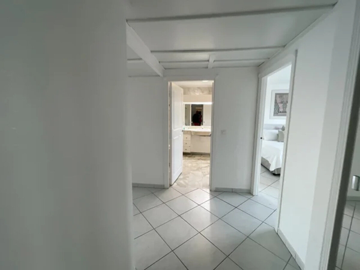 Apartment in Cupecoy, Sint Maarten