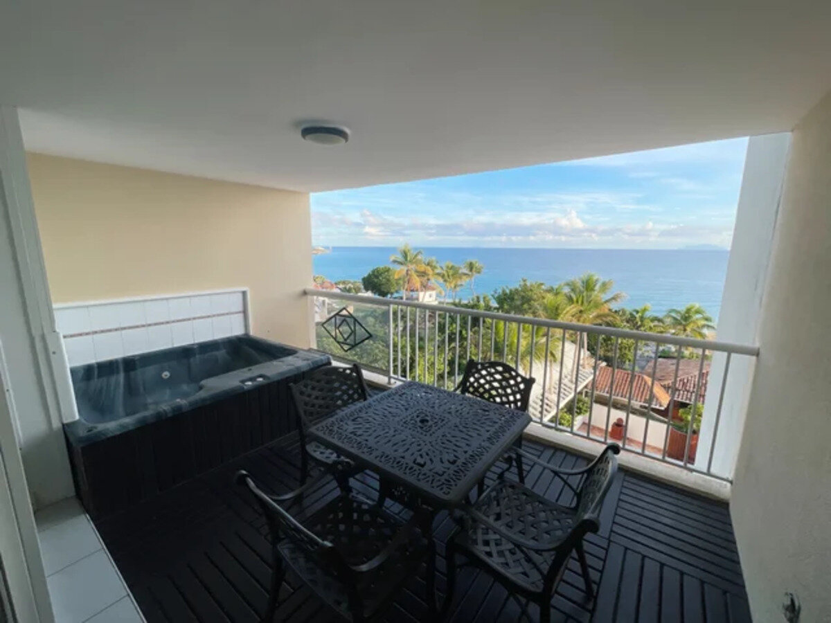 Apartment in Cupecoy, Sint Maarten