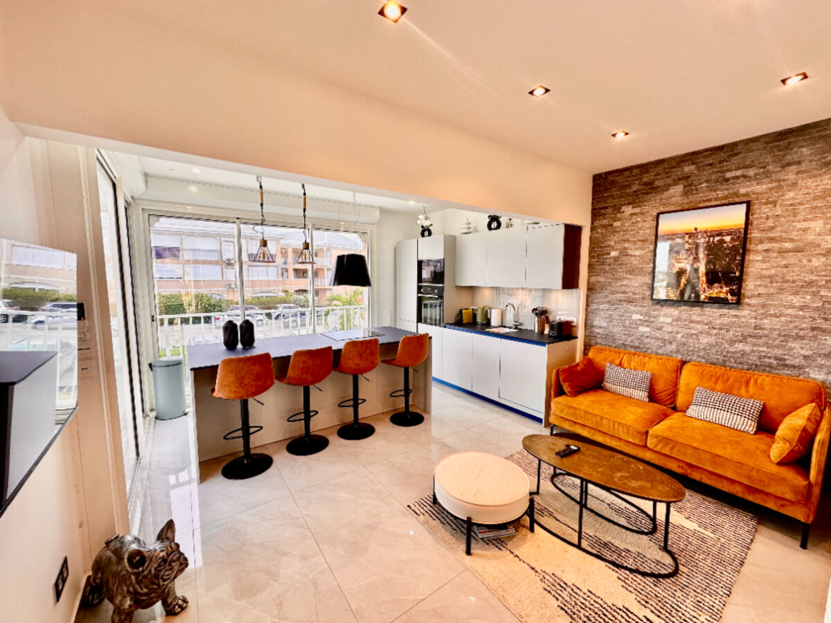 T3 rénové avec accès lagon - 40K/an – Baie Nettlé