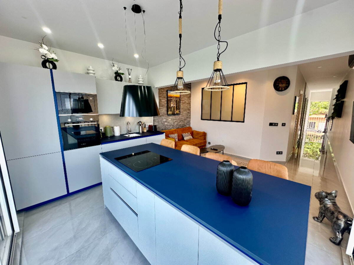 T3 rénové avec accès lagon - 40K/an – Baie Nettlé