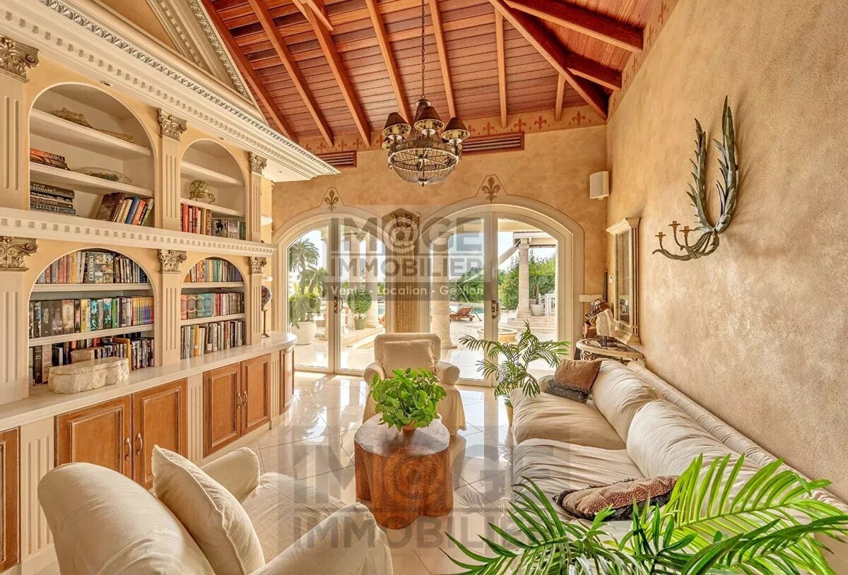 Exceptional villa Terres-Basses