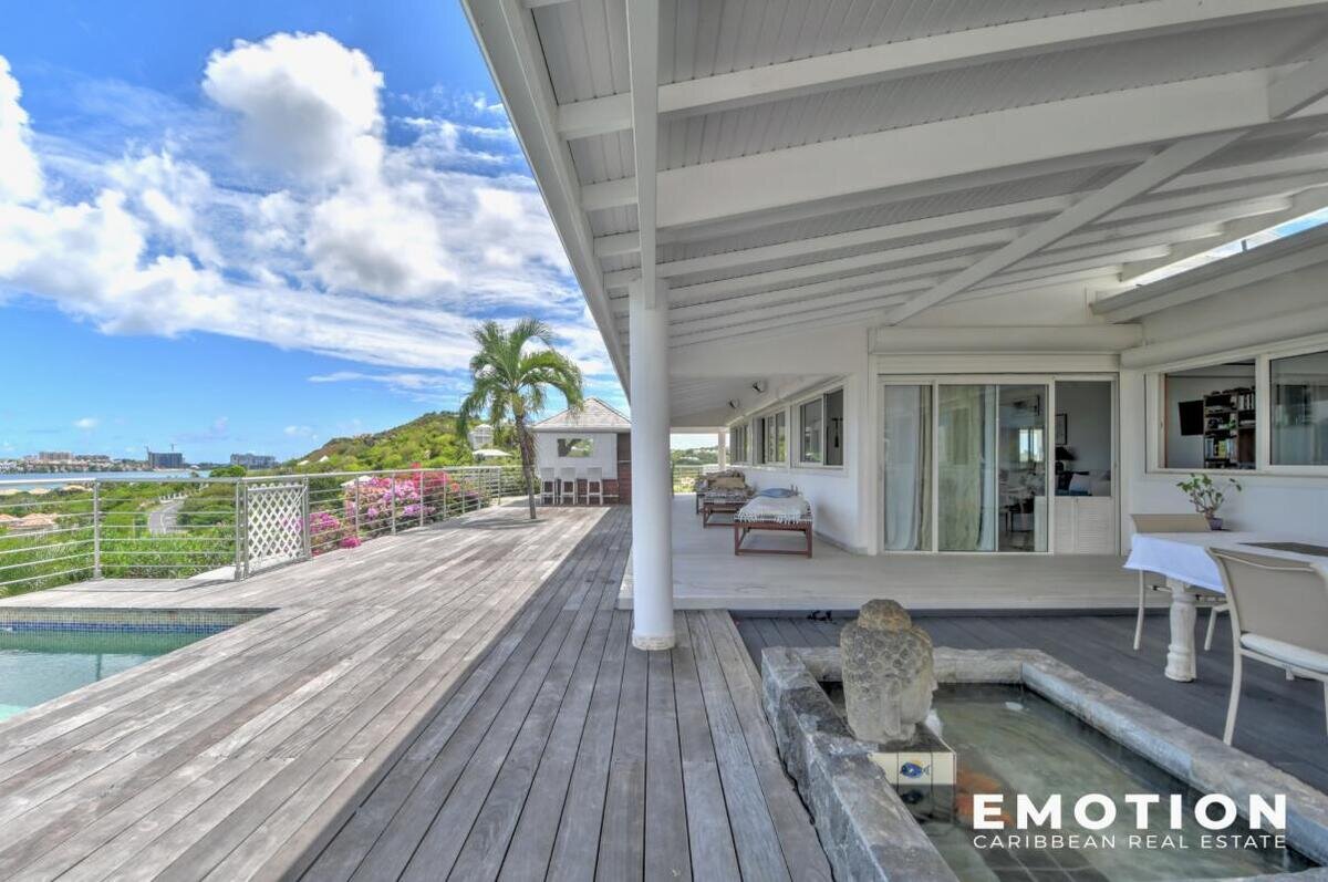 Magnificent Villa with sea view, Baie Rouge