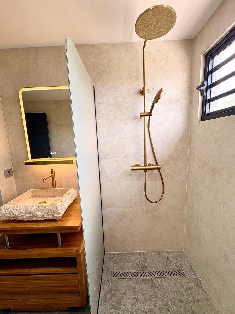 Villa"NEUVE"vue mer imprenable avec piscine