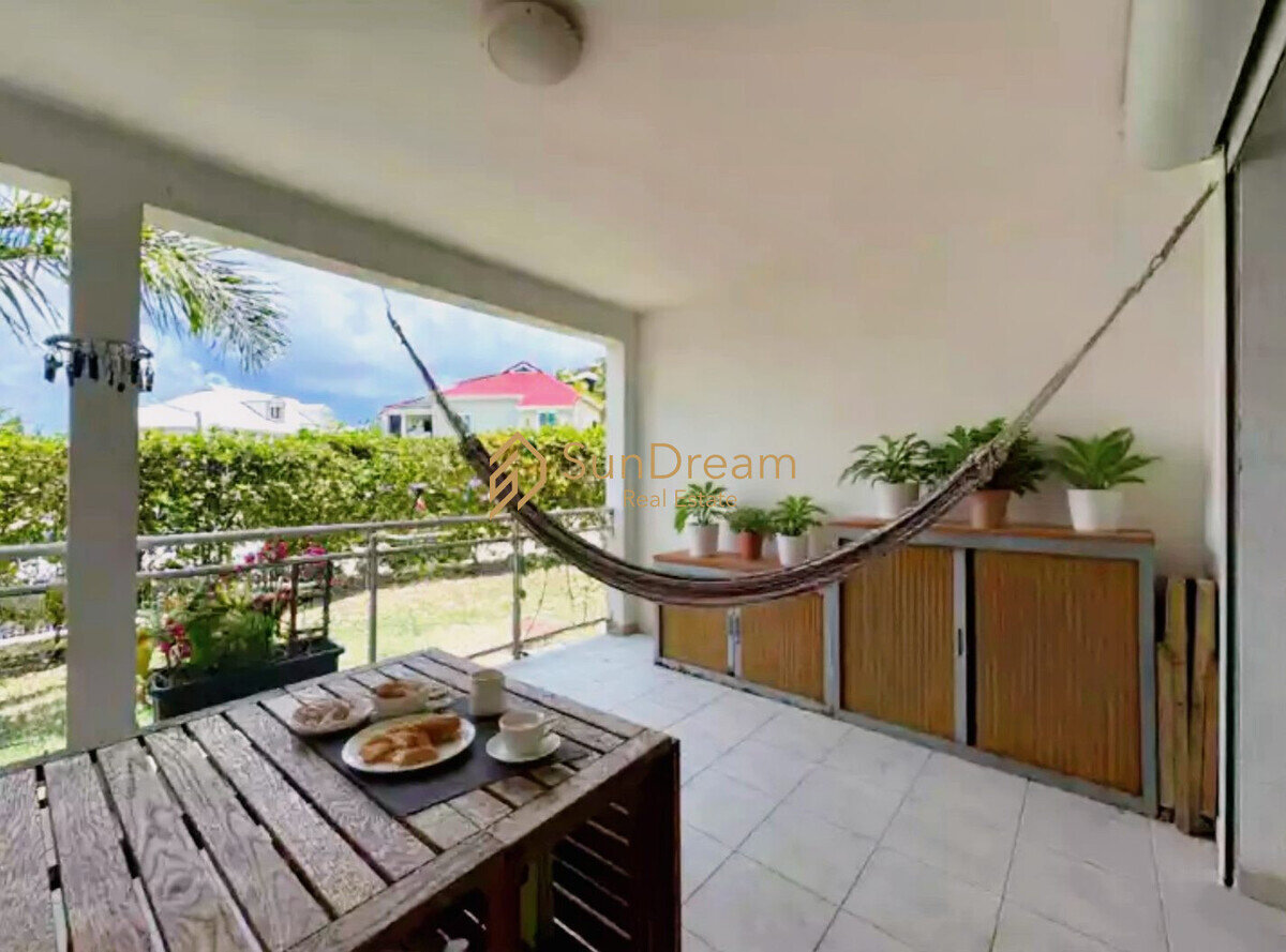 Cul de Sac T1 meublé avec terrasse