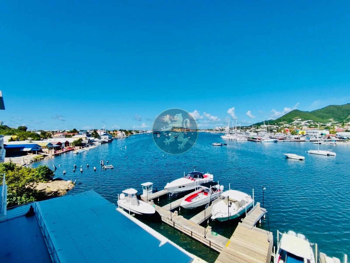 Experience the Magic of Simpson Bay with Views - Sint