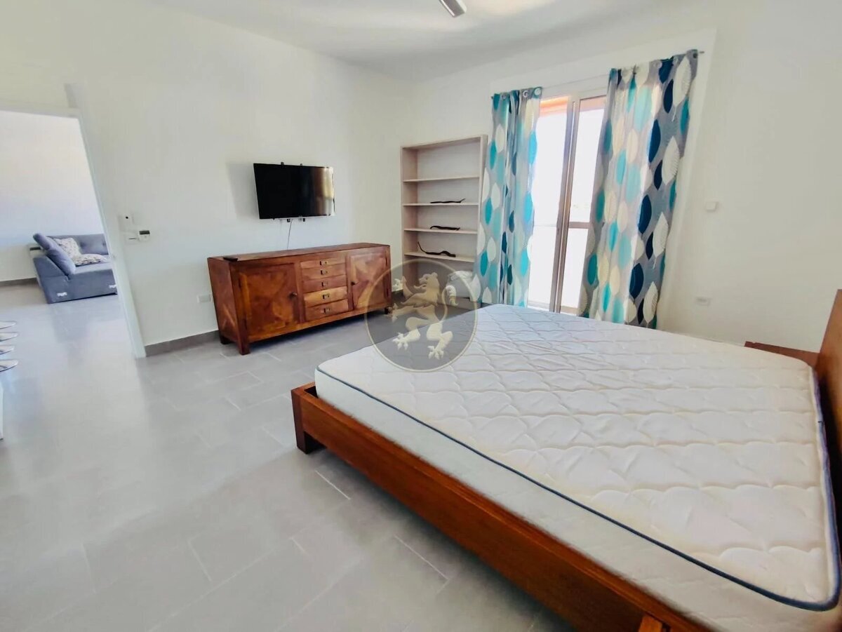 Experience the Magic of Simpson Bay with Views - Sint