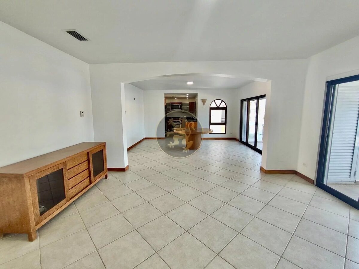 Luxurious 3-Bedroom Duplex with Private Boat Slip and