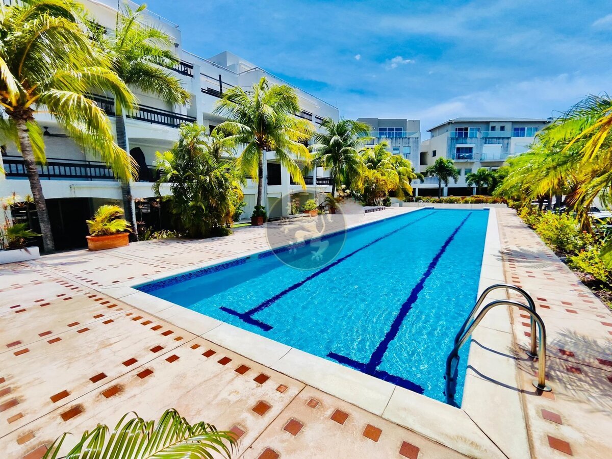 Luxurious 3-Bedroom Duplex with Private Boat Slip and