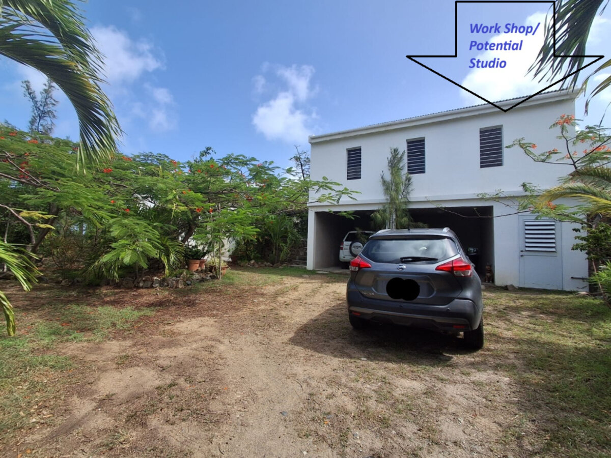 5-Bedroom Villa + 2-Bedroom House Stunning Views