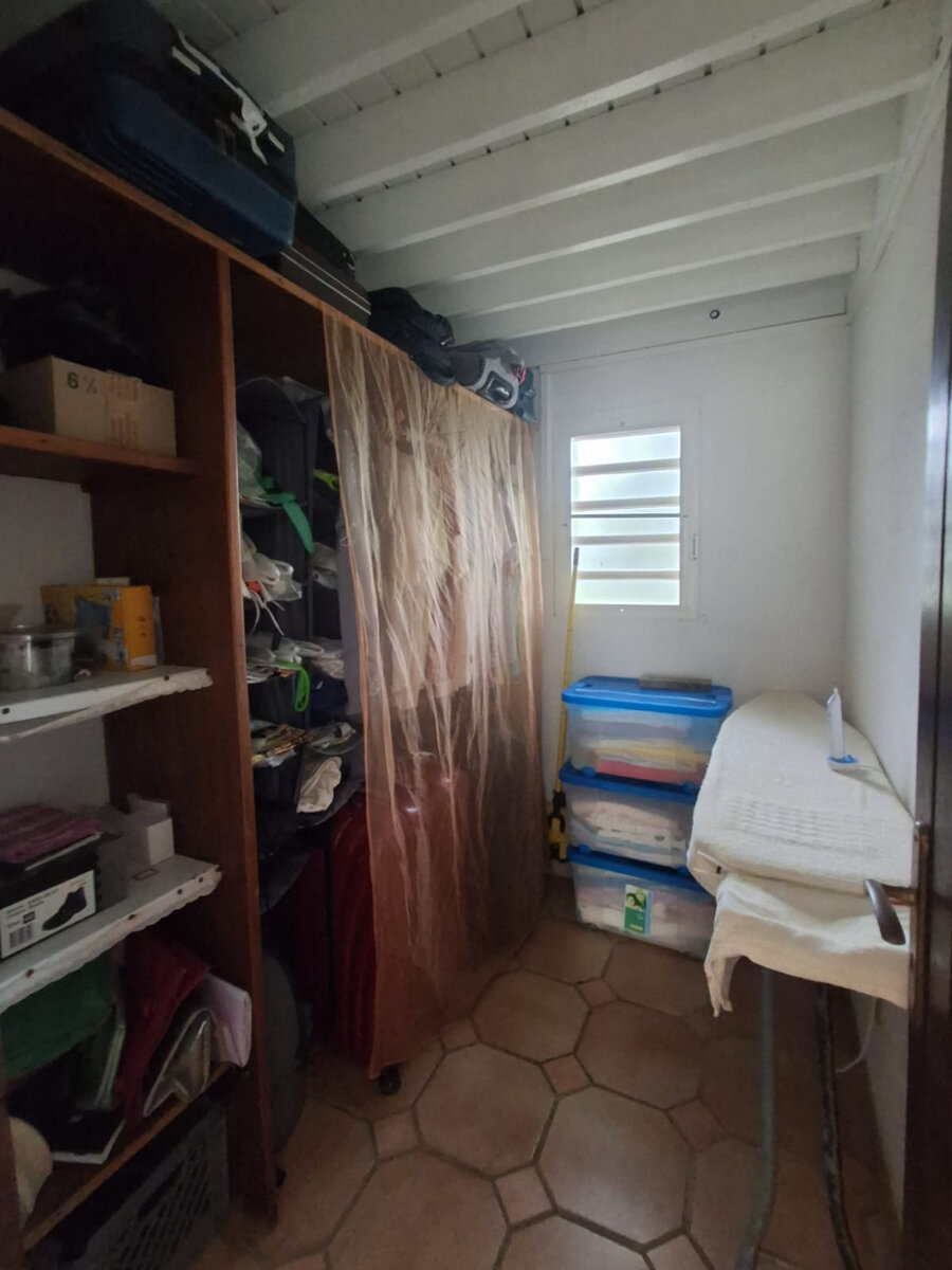 5-Bedroom Villa + 2-Bedroom House Stunning Views