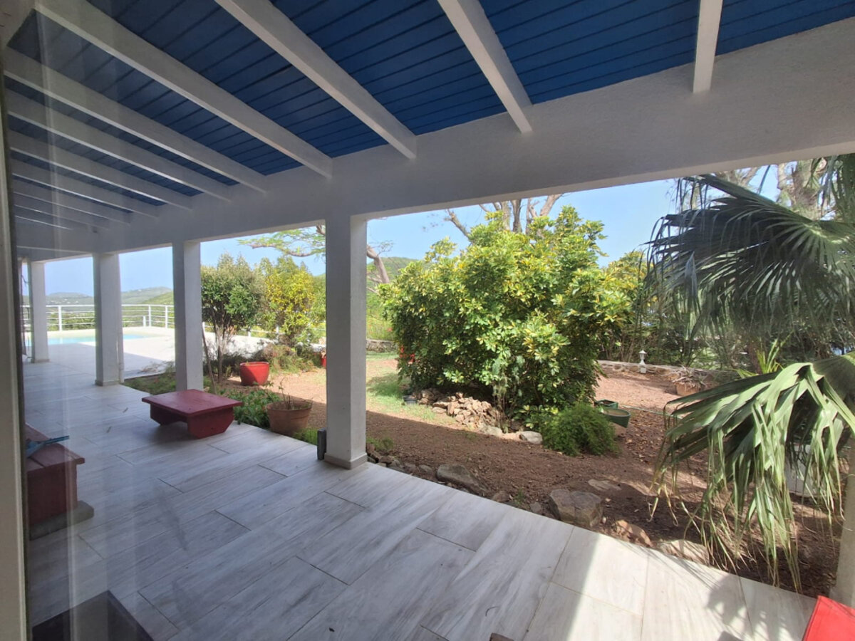 5-Bedroom Villa + 2-Bedroom House Stunning Views