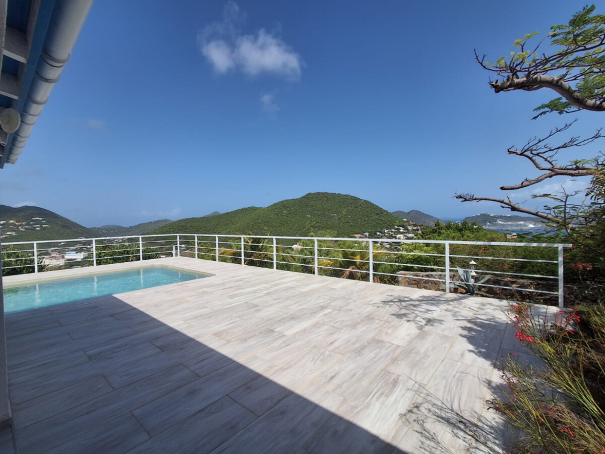 5-Bedroom Villa + 2-Bedroom House Stunning Views